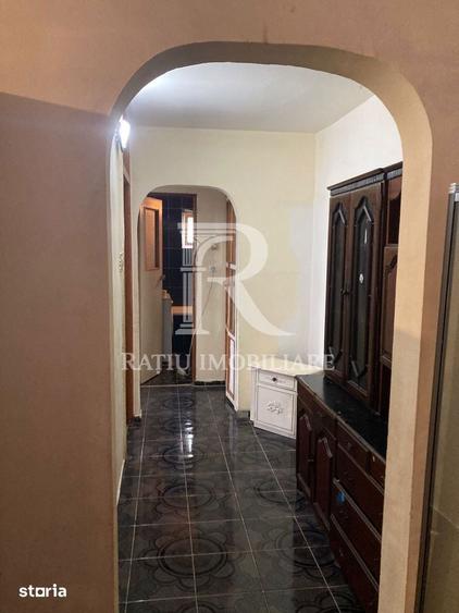 Apartament cu 3 camere decomandat în Rogerius