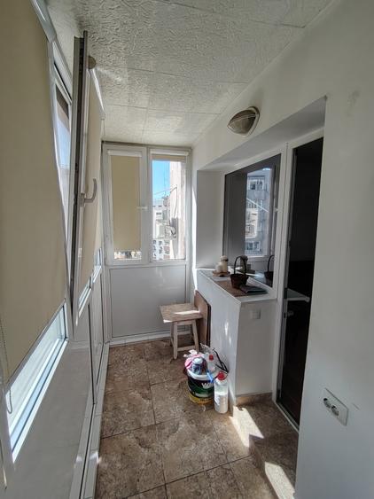 Apartament cu 2 camere semidecomandat în Dristor