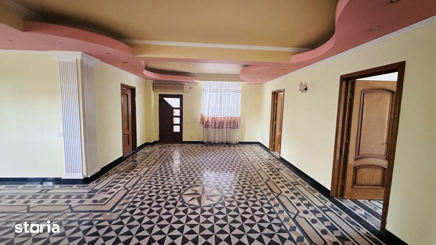Casă cu Teren 783 Mp în Buriaș