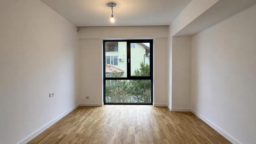 Apartament cu 3 camere decomandat în Pipera