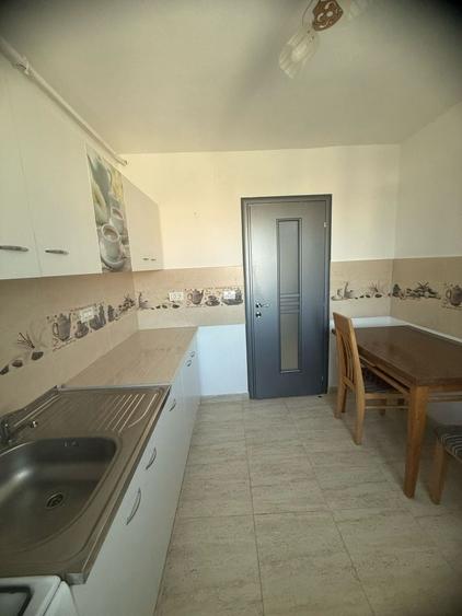 Inchiriez apartament 2 camere - 1