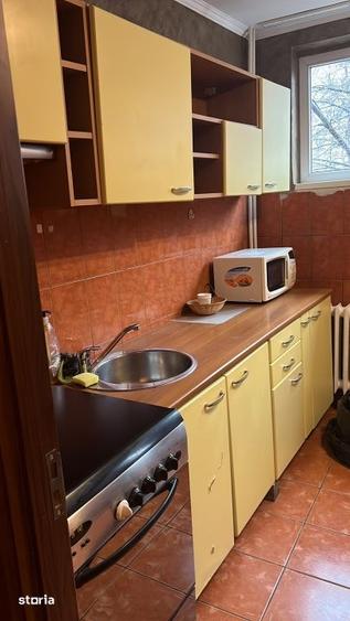 Apartament cu 2 camere, mobilat în Calea București