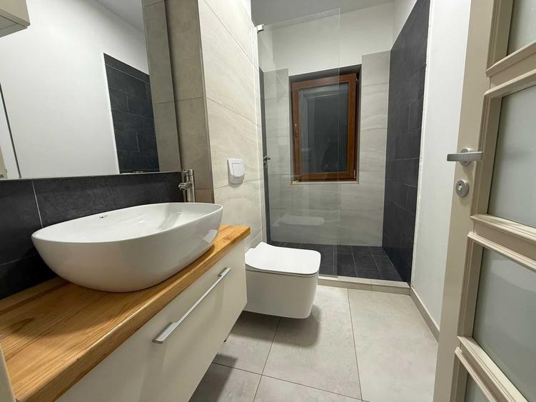 Apartament cu 2 camere decomandat în Valea Lupului