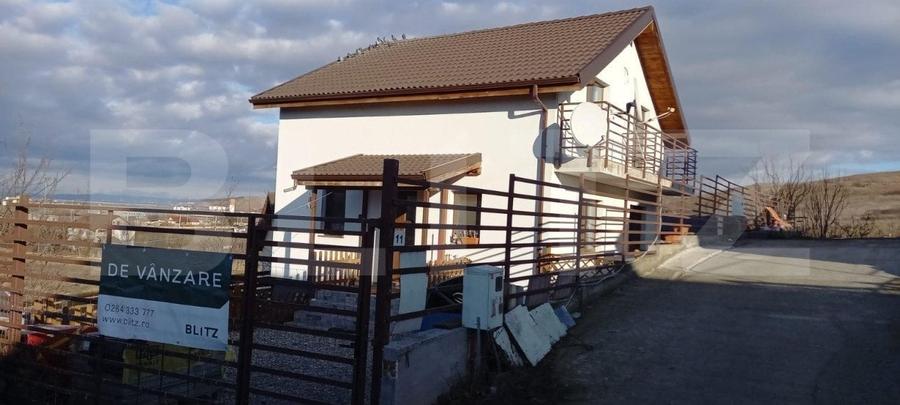 Casă individuală cu 4 camere cu Canalizare în Sânnicoară