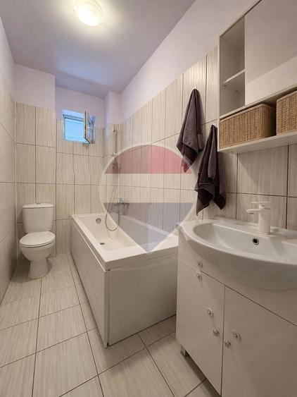 Apartament cu 2 camere decomandat în Kamsas