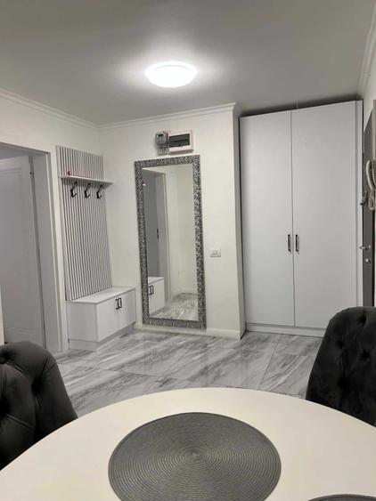 Apartament cu 3 camere decomandat în Gorjului