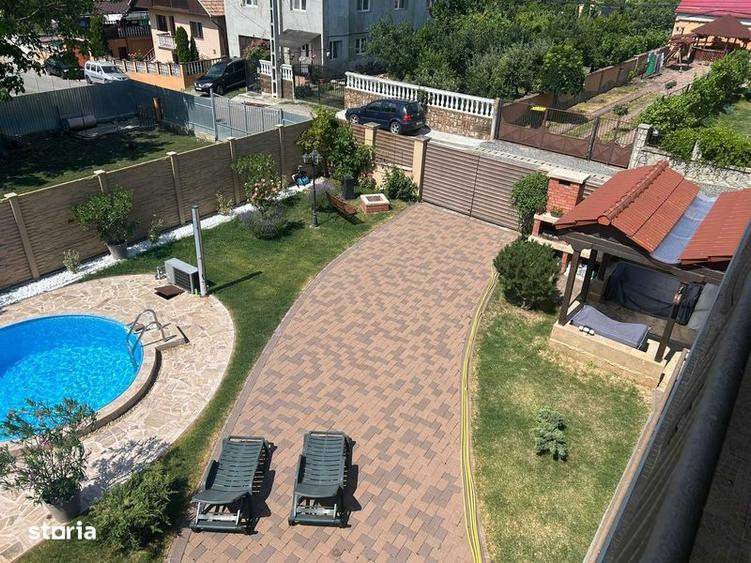 Casă cu 4 camere cu Teren 350 Mp în Central