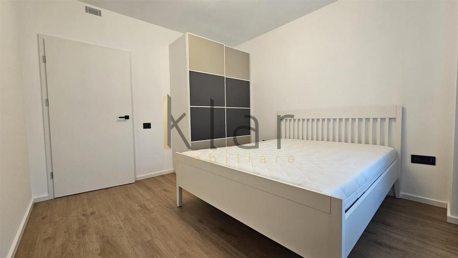 Apartament cu 3 camere semidecomandat, mobilat în Semicentral