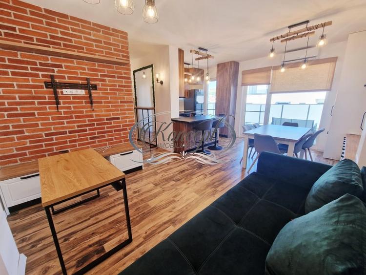 Apartament cu 3 camere semidecomandat, mobilat în Borhanci