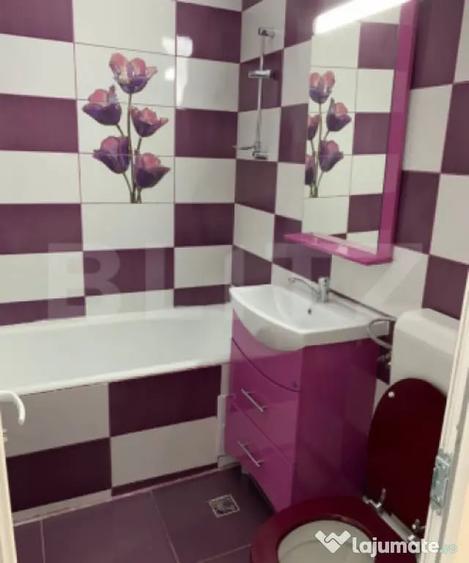 Apartament cu 2 camere decomandat în Micro 17