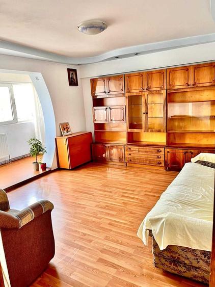 Apartament 3 camere, Galata vedere superba catre Mitropolie - 2