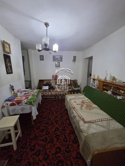 Apartament cu 2 camere semidecomandat în Unirii Sud