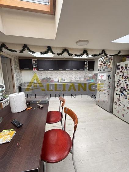 Apartament cu 4 camere semidecomandat, mobilat în Rahova
