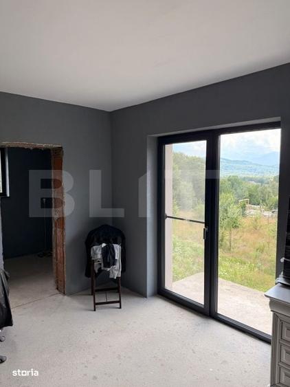 Casă cu 4 camere cu Teren 4150 Mp în Cheile Râșnoavei