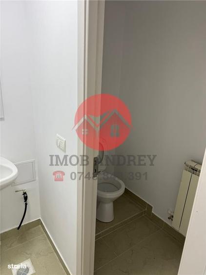 Spatiu ultracentral de inchiriat vitrina mare, fost Vodafone - 1