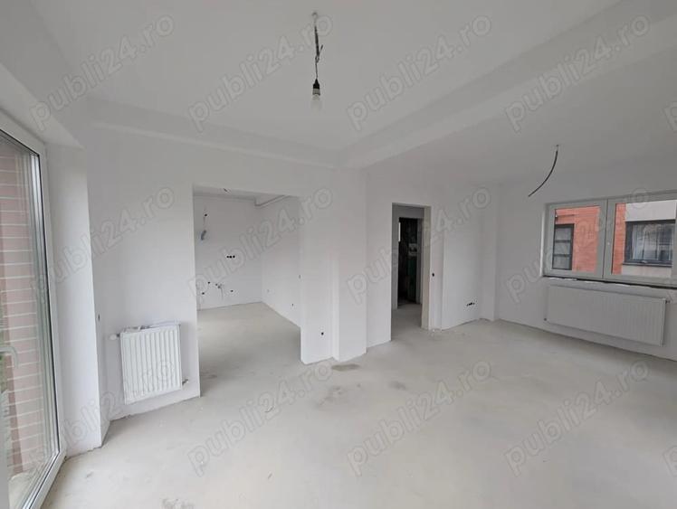 Casă cu 3 camere cu Teren 118 Mp în Florești