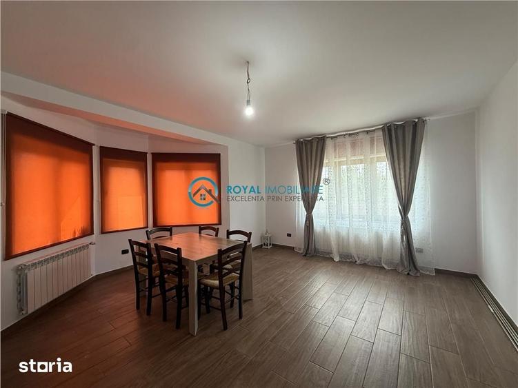 Casă cu 5 camere cu Teren 3700 Mp în Boldești
