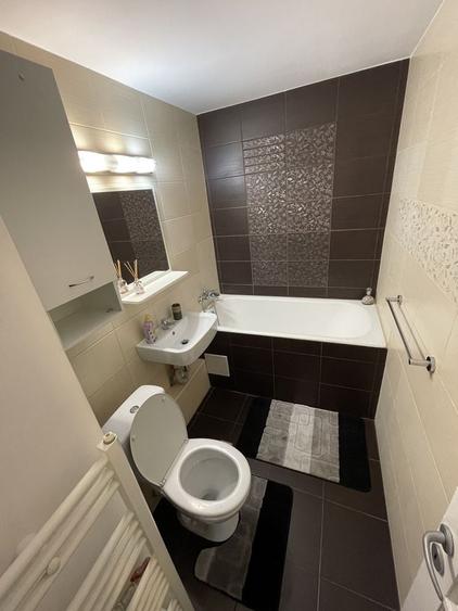 Apartament cu 2 camere decomandat în Rogerius