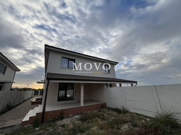 Duplex cu 5 camere cu Canalizare în Chișoda