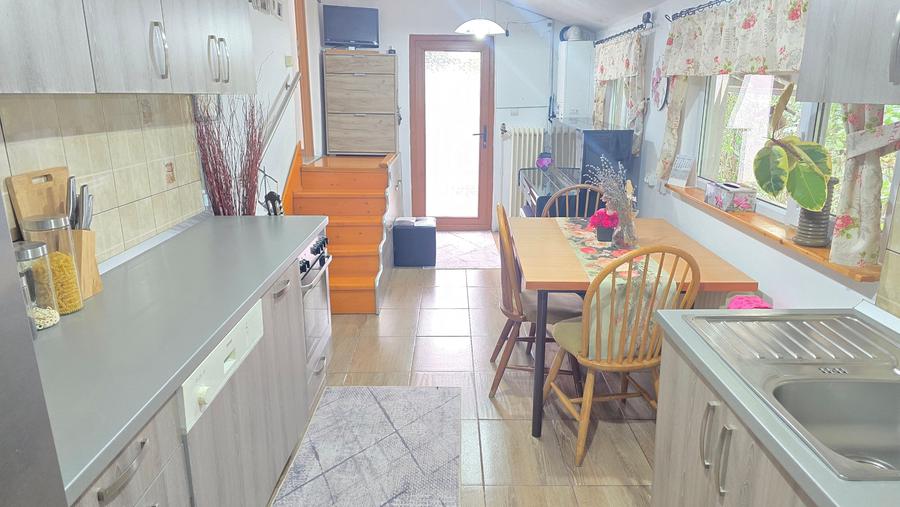 Vand proprietate in Deva, zona A. Vlaicu, compusa din casa de locuit si anexa - 5