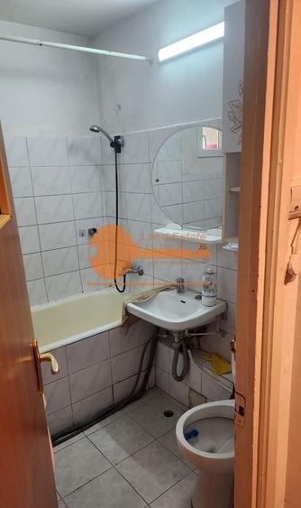Garsonieră semidecomandată, mobilată în Iancului