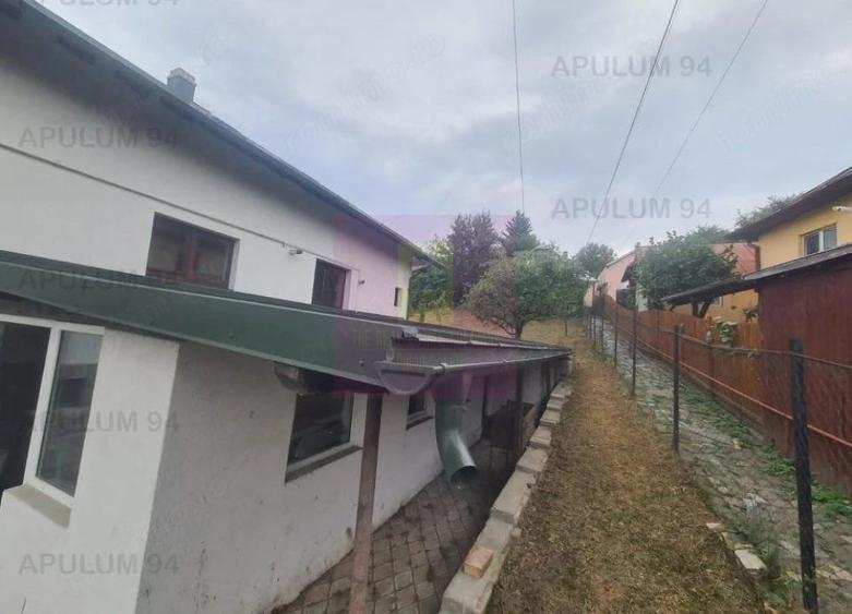 Casă cu Teren 649 Mp în Central