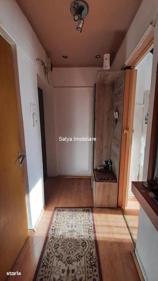 Apartament cu 2 camere semidecomandat în Dacia