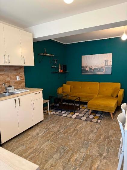 Apartament cu 2 camere decomandat, mobilat în Florești