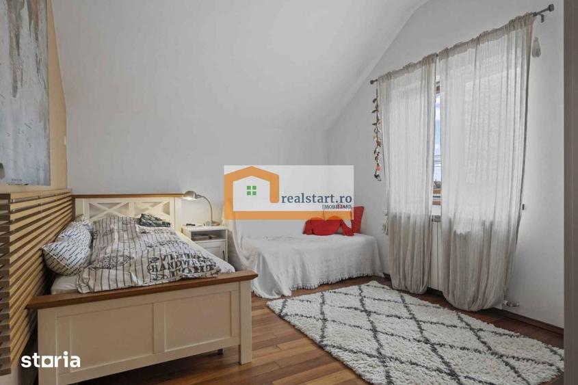 Casă cu 6 camere cu Teren 780 Mp în Brănești