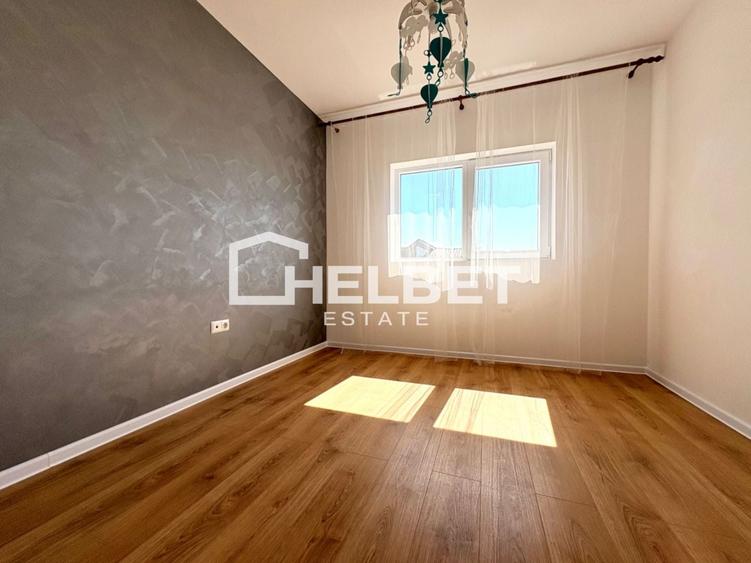 Duplex cu 4 camere cu Canalizare în Sânpetru