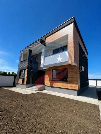 Casă individuală cu 5 camere cu Teren 475 Mp în Sud-Est