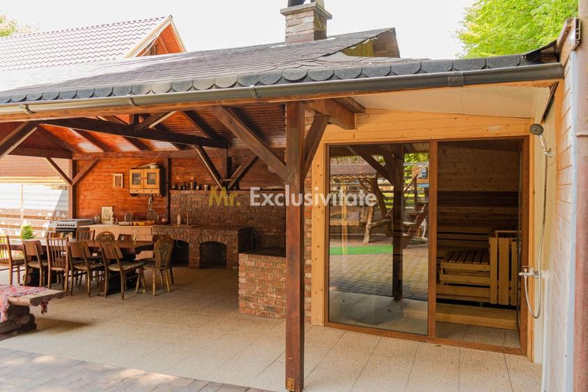 Casă individuală cu 7 camere cu Canalizare în Moara de Pădure