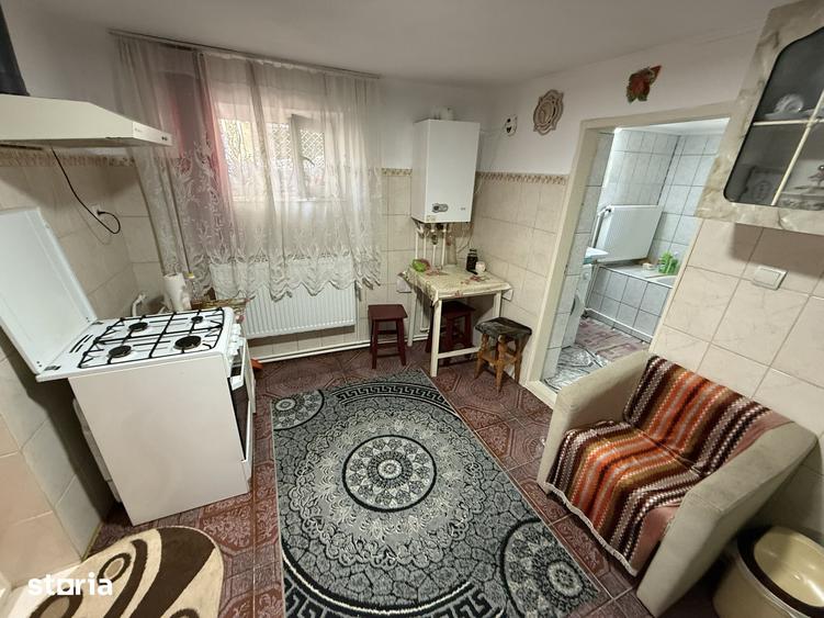 Casă cu 3 camere cu Teren 314 Mp în Central
