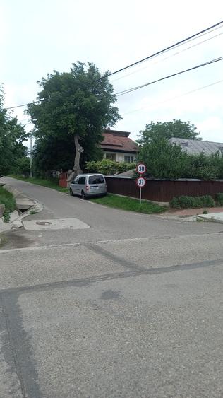 Casă cu 4 camere în Dolhești