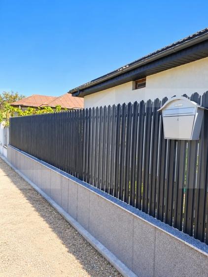 Casă individuală cu 6 camere cu Canalizare în Cezieni