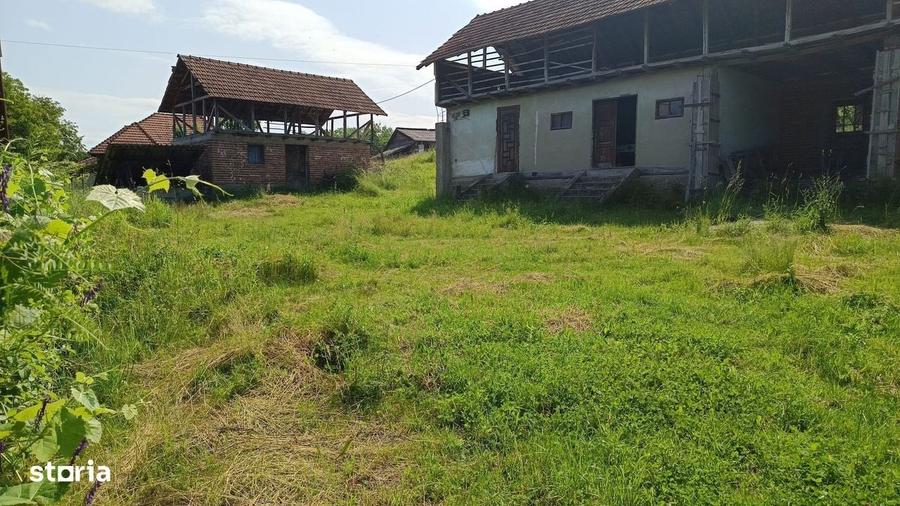 Casă cu 2 camere în Drăghici