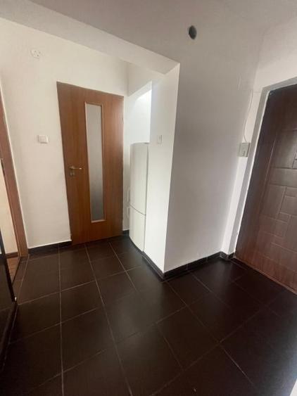 Apartament cu 2 camere decomandat, mobilat în Gării