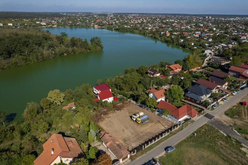 Teren Construcții intravilan de 1393 mp, în Brănești