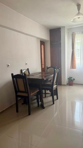 Apartament cu 3 camere decomandat, mobilat în Central