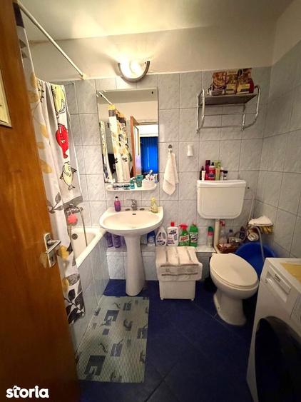 Apartament cu 2 camere decomandat în Vitan