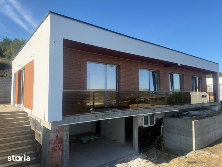Casă cu 4 camere cu Teren 500 Mp în Apahida