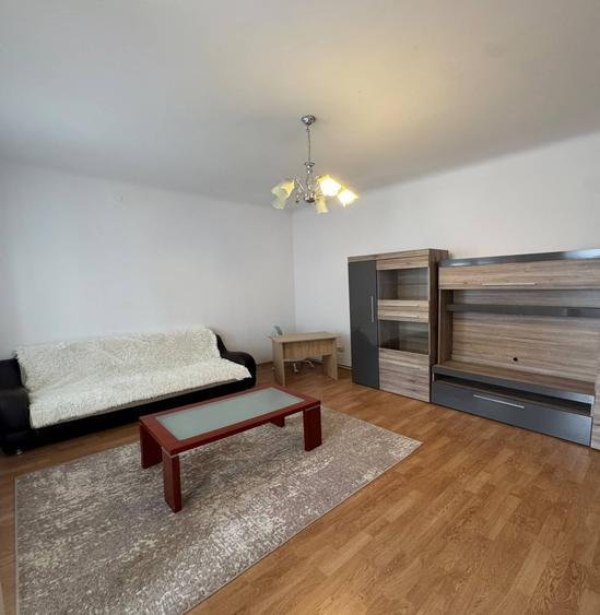 Apartament cu 2 camere decomandat în Mărăști