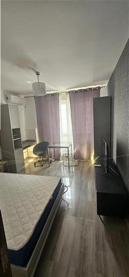 Apartament cu 2 camere decomandat, mobilat în Universitate