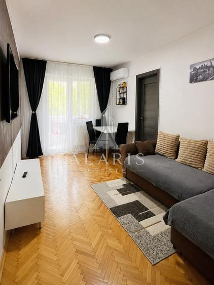 Apartament cu 3 camere semidecomandat, mobilat în Dacia