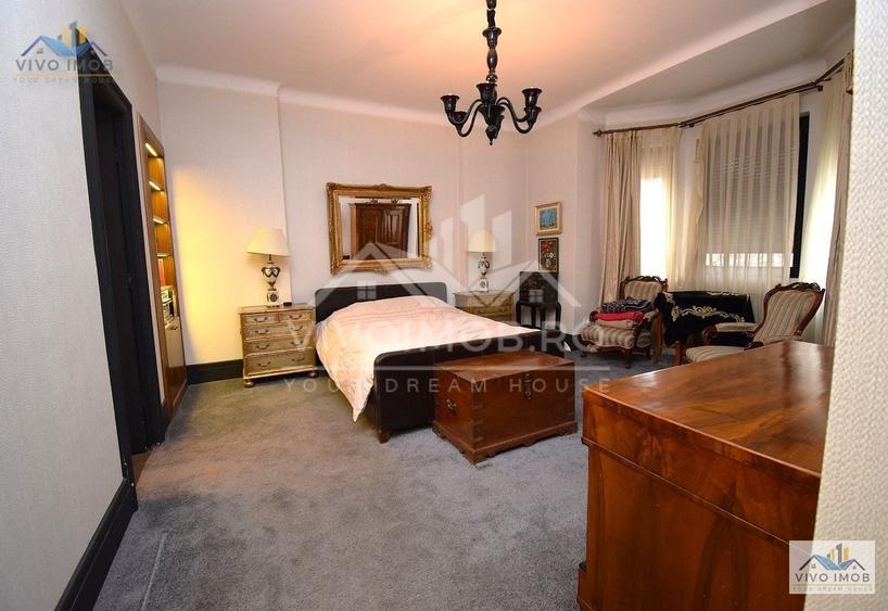 Apartament cu 6 camere decomandat, mobilat în Cotroceni