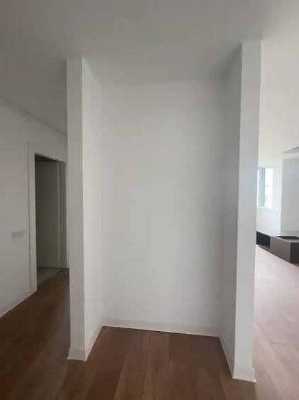 Apartament cu 4 camere decomandat în Dămăroaia