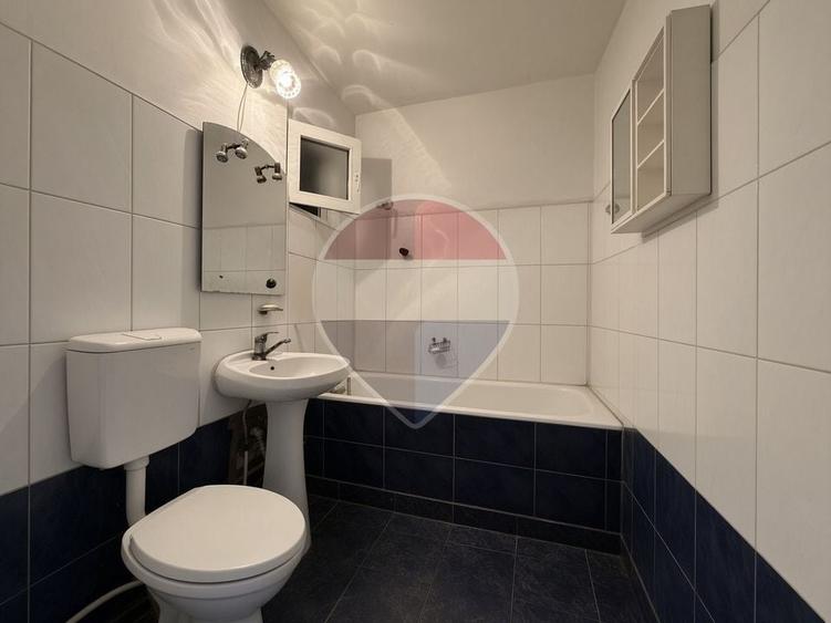 Apartament cu 2 camere decomandat în Tomis III