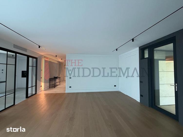 Apartament cu 4 camere în Primăverii