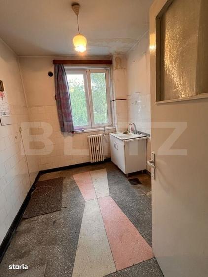 Apartament cu 3 camere semidecomandat în Ultracentral