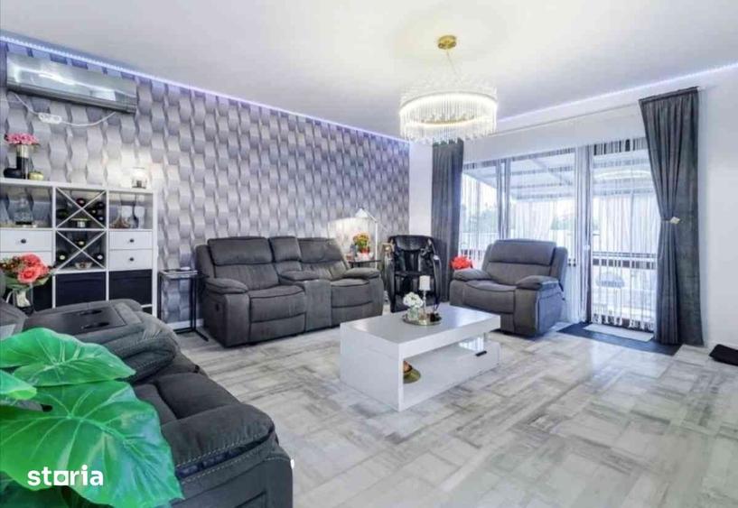 Casă cu 4 camere cu Teren 500 Mp în Central